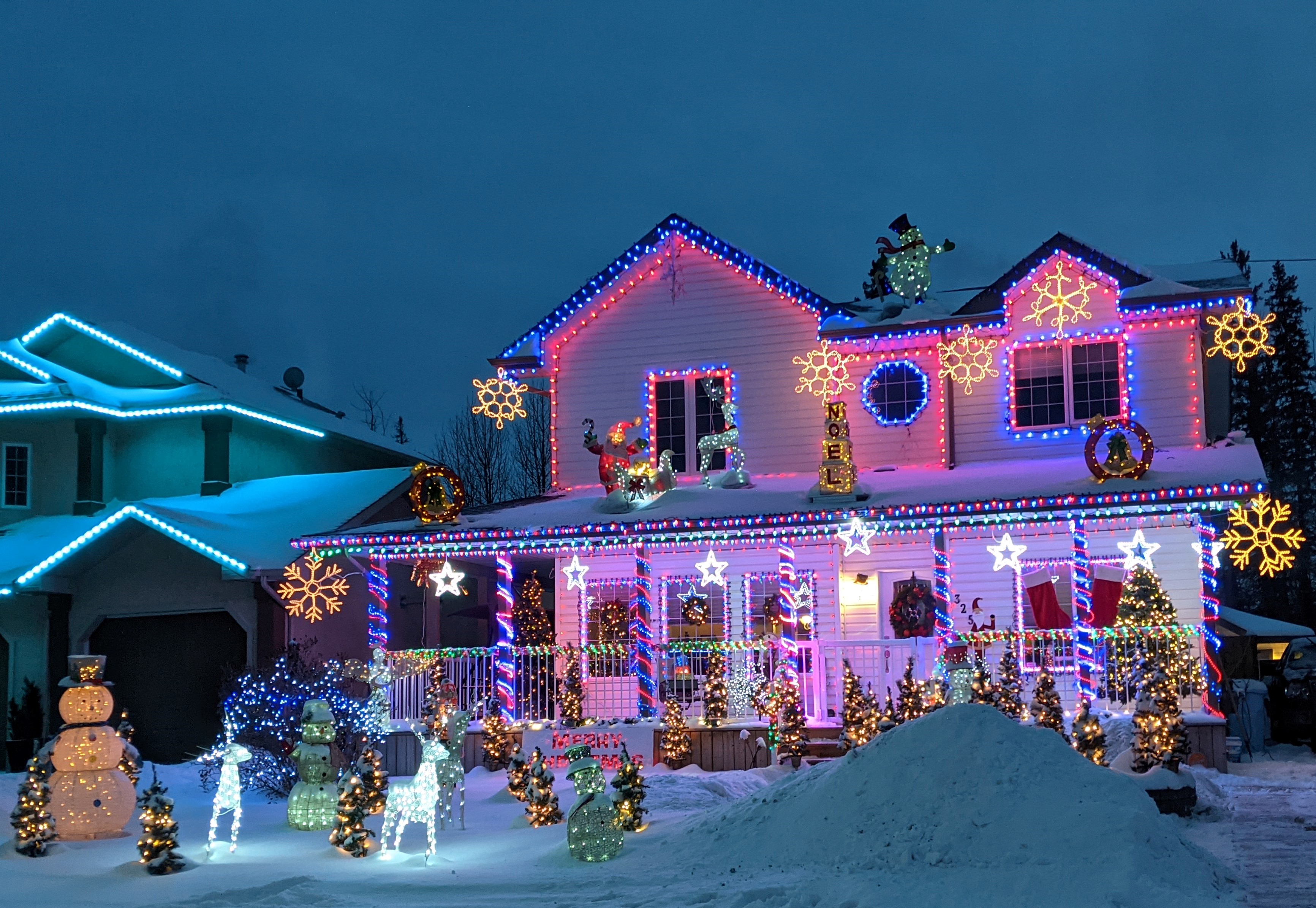 Nominate your favourite festive displays throughout the region!